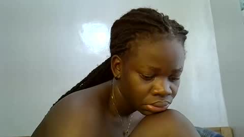 Snapshot of ollleina chatting on 02/26/26, 05:28 ollleina online show from 02/26/26, 05:28