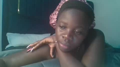 Snapshot of ollleina chatting on 03/17/26, 09:07 ollleina online show from 03/17/26, 09:07