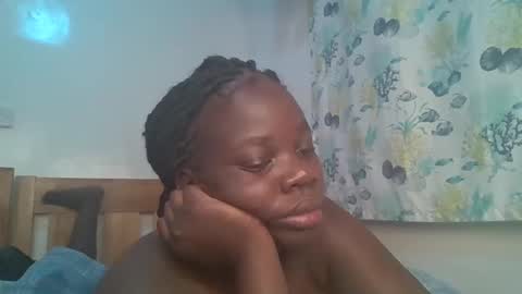 Snapshot of ollleina chatting on 03/21/26, 02:27 ollleina online show from 03/21/26, 02:27