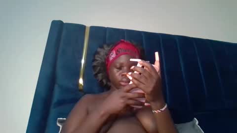 Snapshot of ollleina chatting on 04/05/26, 06:54 ollleina online show from 04/05/26, 06:54