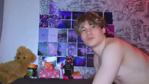 Snapshot of ololkd chatting on 02/21/25, 02:28 Tony online show from 02/21/25, 02:28