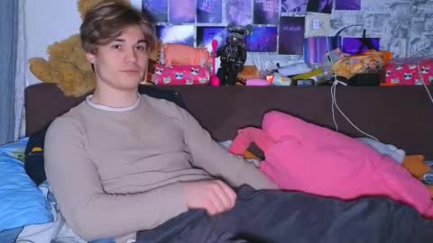 Snapshot of ololkd chatting on 03/01/25, 09:15 Tony online show from 03/01/25, 09:15