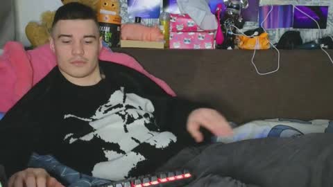 Snapshot of ololkd chatting on 03/10/25, 08:34 Tony online show from 03/10/25, 08:34