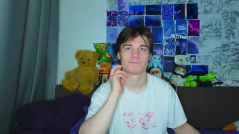 Snapshot of ololkd chatting on 10/09/25, 09:13 Tony online show from 10/09/25, 09:13