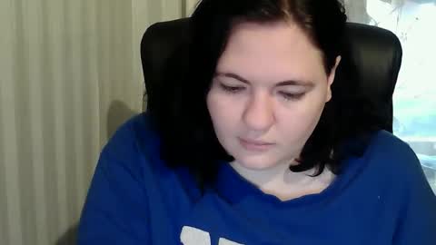 Snapshot of olyaandnetty chatting on 10/22/25, 06:57 OlyaAndNetty online show from 10/22/25, 06:57