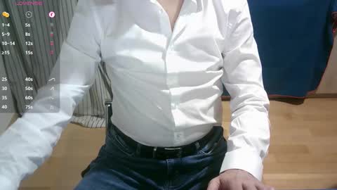 Snapshot of omar87ram chatting on 02/19/26, 10:17 Omar online show from 02/19/26, 10:17