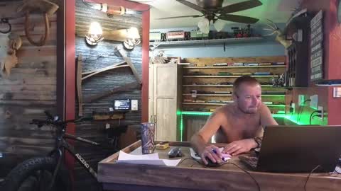 Norm online show from 10/13/25, 09:04