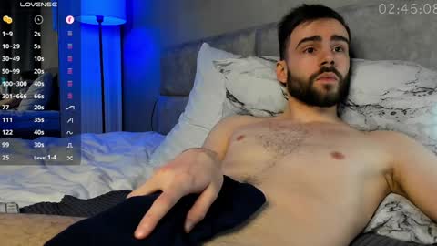 Snapshot of omgronnyy chatting on 01/25/25, 03:09 Mark cut 7.5 inches online show from 01/25/25, 03:09