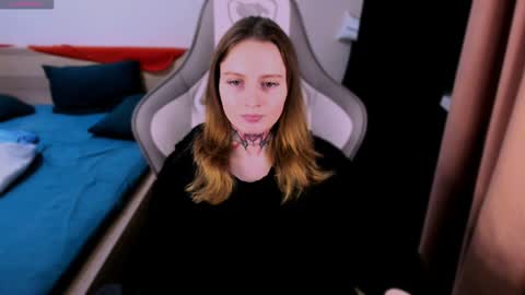 Snapshot of on_yxxx chatting on 12/02/24, 05:15 on_yxxx online show from 12/02/24, 05:15