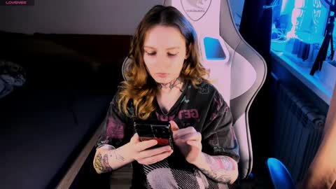 Snapshot of on_yxxx chatting on 12/13/24, 03:54 on_yxxx online show from 12/13/24, 03:54