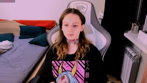 Snapshot of on_yxxx chatting on 12/17/24, 06:53 on_yxxx online show from 12/17/24, 06:53