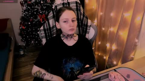 Snapshot of on_yxxx chatting on 02/13/25, 07:42 on_yxxx online show from 02/13/25, 07:42