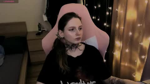 Snapshot of on_yxxx chatting on 10/22/25, 07:02 on_yxxx online show from 10/22/25, 07:02