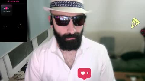 Snapshot of ona_nisme chatting on 11/23/25, 04:07 ona nisme online show from 11/23/25, 04:07