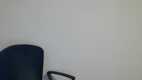 Snapshot of onanister chatting on 01/18/25, 07:28 Somewhere over the rainbow online show from 01/18/25, 07:28