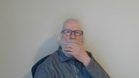 Snapshot of onanister chatting on 01/21/25, 07:47 Somewhere over the rainbow online show from 01/21/25, 07:47