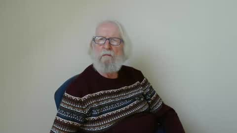 Snapshot of onanister chatting on 01/29/25, 01:38 Somewhere over the rainbow online show from 01/29/25, 01:38