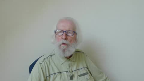 Snapshot of onanister chatting on 02/04/25, 01:27 Somewhere over the rainbow online show from 02/04/25, 01:27