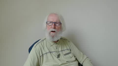 Snapshot of onanister chatting on 02/11/25, 01:30 Somewhere over the rainbow online show from 02/11/25, 01:30