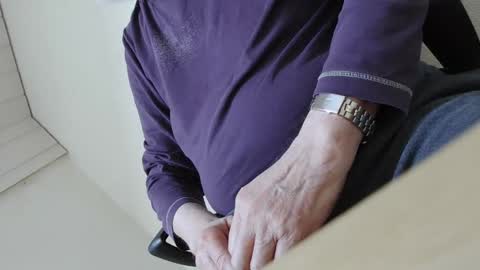 Snapshot of onanister chatting on 03/04/25, 03:04 Somewhere over the rainbow online show from 03/04/25, 03:04