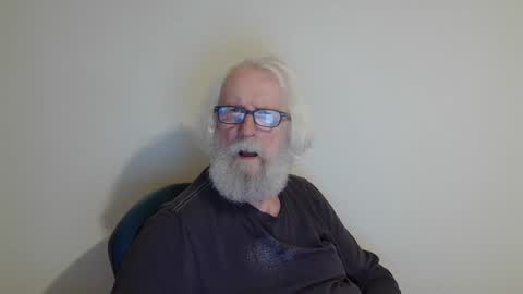 Snapshot of onanister chatting on 03/08/25, 09:08 Somewhere over the rainbow online show from 03/08/25, 09:08