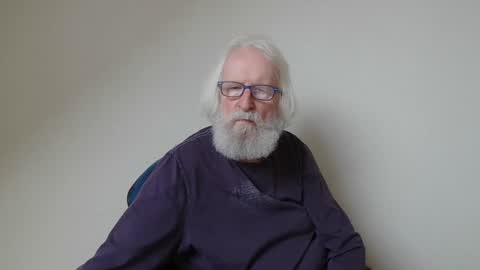 Snapshot of onanister chatting on 03/09/25, 03:38 Somewhere over the rainbow online show from 03/09/25, 03:38