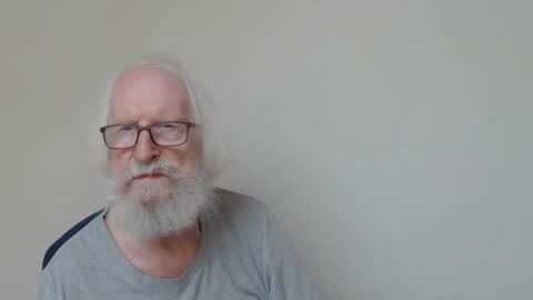 Snapshot of onanister chatting on 09/09/25, 07:30 Somewhere over the rainbow online show from 09/09/25, 07:30