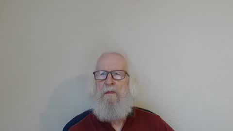 Snapshot of onanister chatting on 10/25/25, 06:43 Somewhere over the rainbow online show from 10/25/25, 06:43