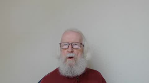 Snapshot of onanister chatting on 10/31/25, 08:04 Somewhere over the rainbow online show from 10/31/25, 08:04