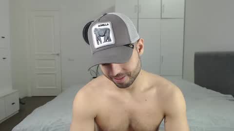 onebestlover online show from 03/05/25, 12:22