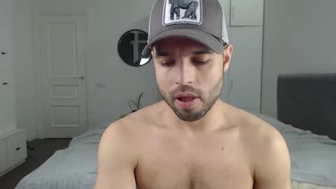 onebestlover online show from 03/05/25, 07:06