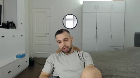 onebestlover online show from 04/05/26, 08:44