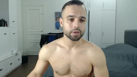 onebestlover online show from 05/18/26, 07:58