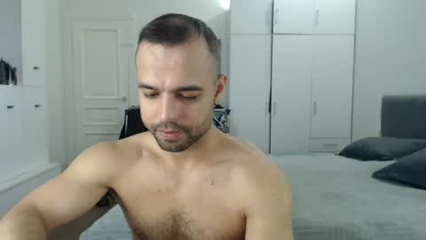 onebestlover online show from 06/25/26, 08:08