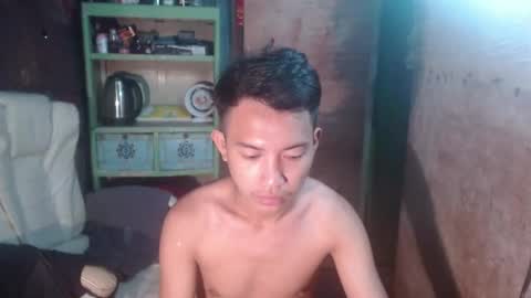 Snapshot of onebigloadxxx chatting on 01/20/25, 11:43 Wyn Will serve you and be your slave online show from 01/20/25, 11:43