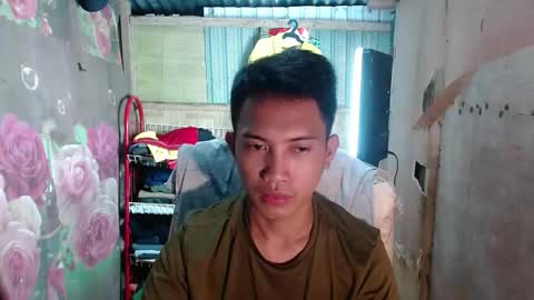 Snapshot of onebigloadxxx chatting on 02/11/25, 05:18 Wyn Will serve you and be your slave online show from 02/11/25, 05:18