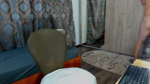 oneboy1x1 online show from 12/23/24, 04:01