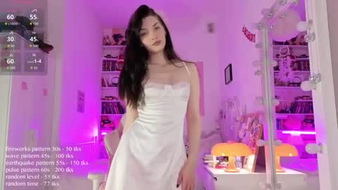 Ana online show from 10/19/25, 12:28