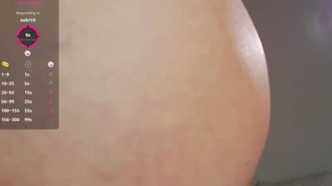 Snapshot of onehotbigass chatting on 07/25/26, 04:32 ONLINE online show from 07/25/26, 04:32