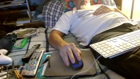 Snapshot of onemattu chatting on 10/10/25, 06:56 Mattu online show from 10/10/25, 06:56