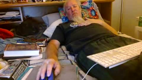 Snapshot of onemattu chatting on 11/02/25, 07:00 Mattu online show from 11/02/25, 07:00