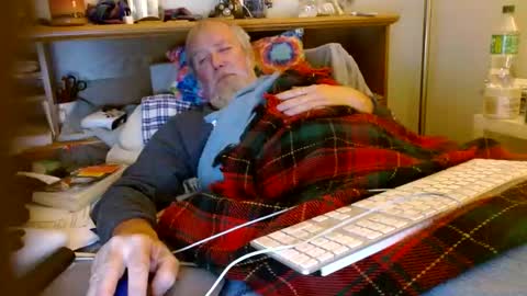 Snapshot of onemattu chatting on 11/15/25, 05:49 Mattu online show from 11/15/25, 05:49