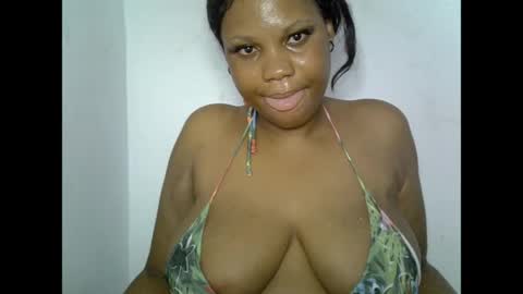 Snapshot of oneofdbestchubbygaloncb chatting on 04/19/26, 06:10 oneofdbestchubbygaloncb online show from 04/19/26, 06:10