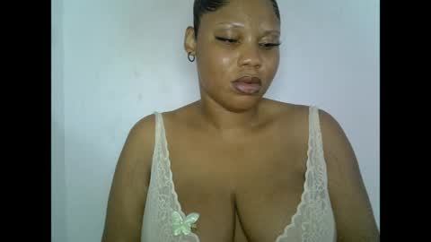Snapshot of oneofdbestchubbygaloncb chatting on 05/05/26, 07:00 oneofdbestchubbygaloncb online show from 05/05/26, 07:00