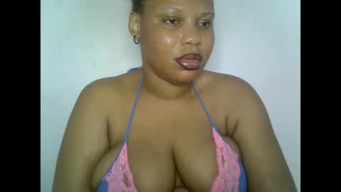 Snapshot of oneofdbestchubbygaloncb chatting on 05/15/26, 06:53 oneofdbestchubbygaloncb online show from 05/15/26, 06:53
