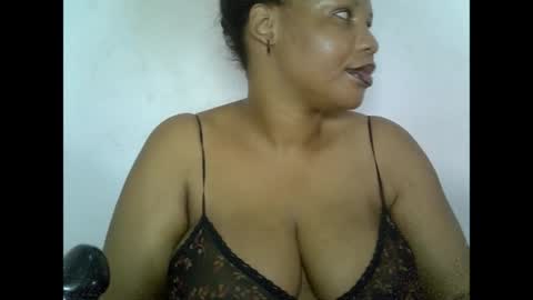 Snapshot of oneofdbestchubbygaloncb chatting on 05/17/26, 03:52 oneofdbestchubbygaloncb online show from 05/17/26, 03:52