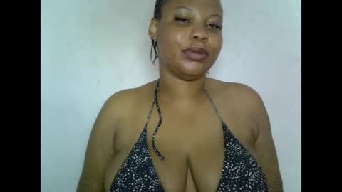 Snapshot of oneofdbestchubbygaloncb chatting on 05/24/26, 05:01 oneofdbestchubbygaloncb online show from 05/24/26, 05:01