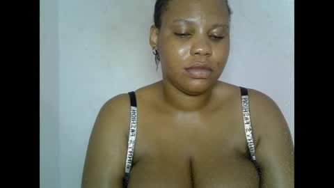 Snapshot of oneofdbestchubbygaloncb chatting on 05/30/26, 06:32 oneofdbestchubbygaloncb online show from 05/30/26, 06:32