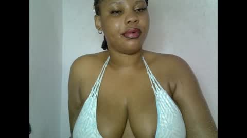 Snapshot of oneofdbestchubbygaloncb chatting on 06/12/26, 03:49 oneofdbestchubbygaloncb online show from 06/12/26, 03:49