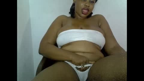 Snapshot of oneofdbestchubbygaloncb chatting on 06/15/26, 03:36 oneofdbestchubbygaloncb online show from 06/15/26, 03:36